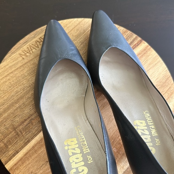 Grey slip on pumps - Picture 8 of 9